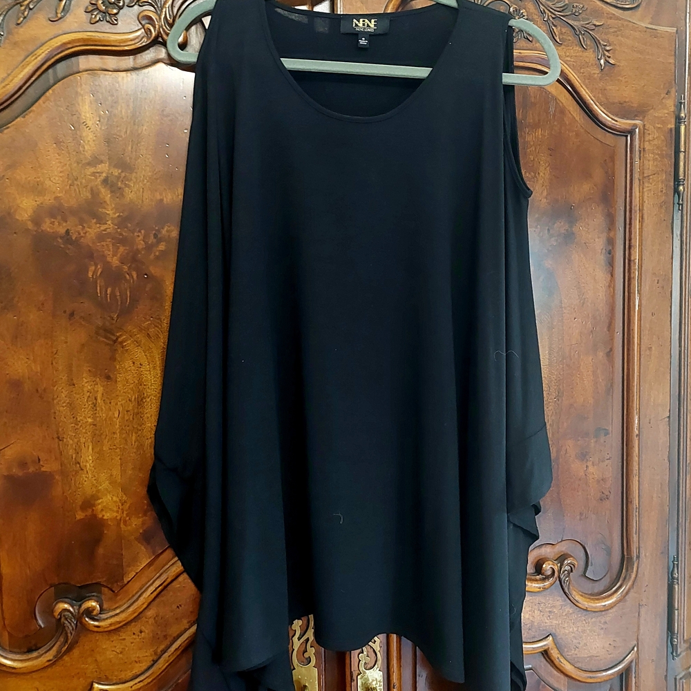 NeNe Leakes Black Cold Shoulder Poncho Top